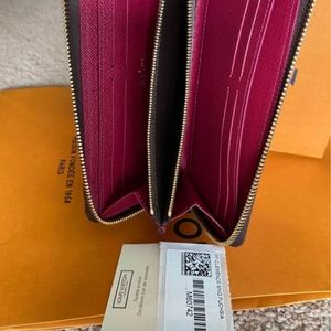 Louis Vuitton Clemence Wallet Monogram Fuchsia New !!!